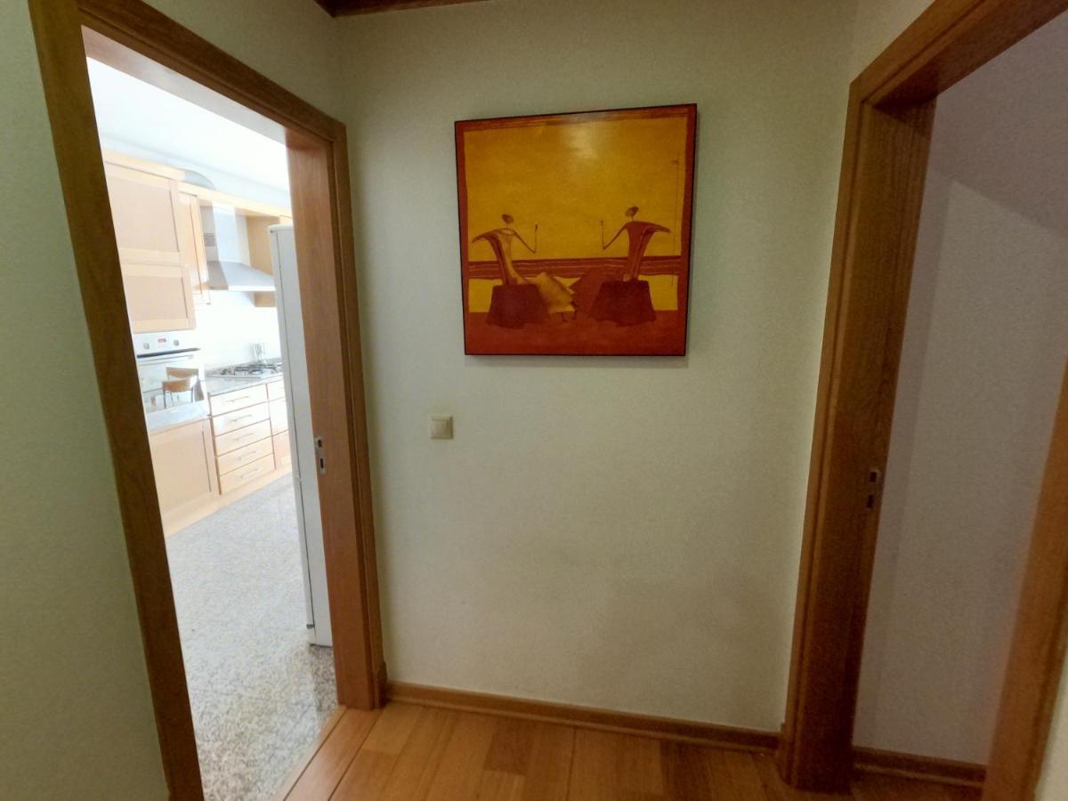 Apartment Lisbon, Modern T2 In Parque Nacoes, Lisbon